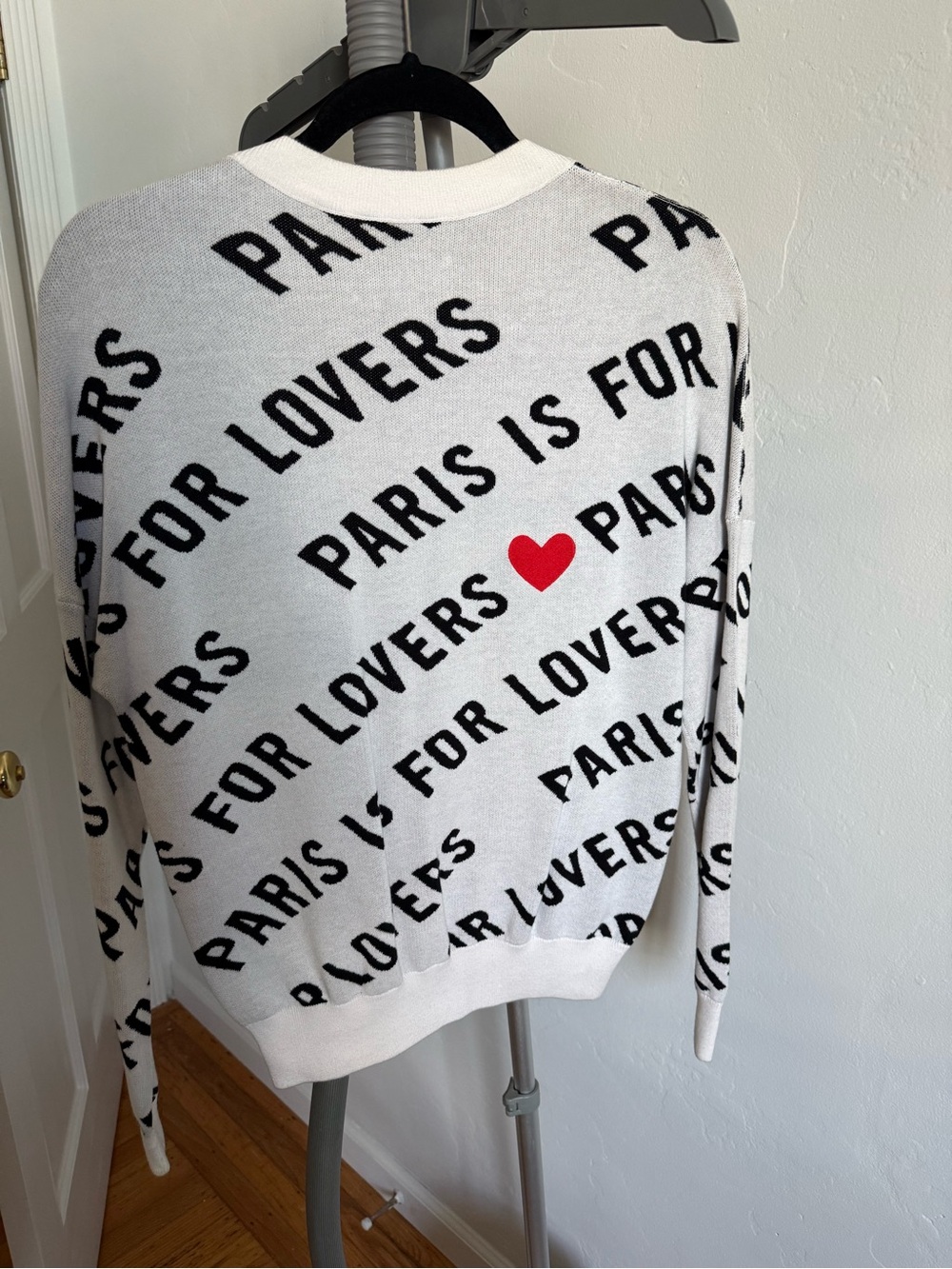 Z&V: Paris Is For Lovers Heart Crewneck Sweater - White with Black & Red - Picture 2 of 3